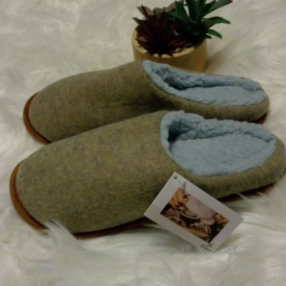 Nwt Zizor Men's Slip on Mule Slippers. Size 9.5-10.5.